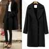 Cappotto e giacca invernale in lana da donna coreano lungo caldo elegante nero vintage mantello femminile trench giacca a vento 210514