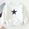 Toddler Boys sweter jesień dziecko okrągły dekolt pięciokwiaty gwiazda topy dziewcząt odzież dziecięcy 210515