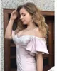 Rosa sjöjungfru brudtärna klänningar 2021 Spaghetti Sweep Train Vit Appliques Garden Country Wedding Guest Gowns Maid of Honor Dress Plus Storlek