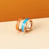 2021 bague de luxe pour homme femmes unisexe anneaux hommes femme bijoux 5 couleurs cadeaux accessoires de mode