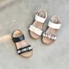 Çocuk Hakiki Deri Sandalet Kaliteli Kızlar Yaz Plaj Ayakkabı Prenses Sakal Dantel Dekorasyon Sandalet Yumuşak Nefes 210713
