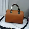 2021 Yeni Kadınlar Messenger Seyahat Çantası Çanta Klasik Stil Yüksek Kaliteli Moda Leopar Baskı Omuz Çantaları Lady Totes Çantalar 30 286c