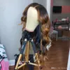 Babyhår 13x4 Ombre Highlight Peruk Brun Honung Blond Färgad Vågig HD Hel spets Front Människohår Peruk Full 360 Frontal Remy sömlös naturlig