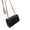 Toppkvalitet Lambskin Trendy Bag Wallet på Chain Matelasse Quilted Classic Flap Fashion Purses Card Holder Coins Hardware Phone Poc287C