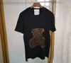 Lampadina di alta qualità litte orso lettera classica T-shirt Designer di cartoni animati Magliette Moda Uomo T-shirt Abbigliamento donna T-shirt in cotone casual