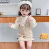 Sukienka dziewczyny Sukienka na rok 2022 koreańska moda dzieci zima ciepła dzianiny kratki Fałszywy Dwa spódnicy Zestawy Toddler Girls Baby Kawaii Bowknot