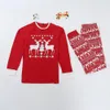 Familjjultecknad hjortkläder Kids Mamma och jag Kläder Mamma Dotter Fader Baby Matchande Outfits 210429