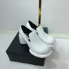 Chaussures formelles de haute qualité pour femmes Mode Tête ronde Talons en cuir solide 7.5cm Performance Street Stroking Party Emballage de luxe 34-40