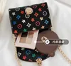 Flower Kids Pags Designer Mini Square Beautiful Pop Girl Girl Princess Messenger Bag Accessories Parse Wallet Handbag194c