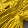 春のレースの花のvestidosの女性のランタンスリーブの腰のシングルブレストの大きい裾のミディドレスgk124 210506