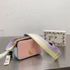 Kvinnor Crossbody Bags Axel Square Purse 2021 Styles Lyxig designer handväskor med låda 5Color Tow Strap