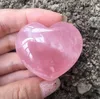 Regalo del partito Quarzo rosa naturale a forma di cuore Amore Mini cristallo Chakra Healing Home Decor Pietra Ama gemme Gioielli fai da te SN2186