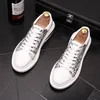 Scarpe da sposa casual da uomo traspiranti classiche da uomo Moda da jogging all'aperto Mocassini da passeggio da lavoro Scarpe da ginnastica stringate leggere B177