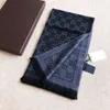2021 Mode designerscarf för män 100% kashmir jacquard damsjalar Dubbelsidiga färgblockerande fransar Storlek 180cmX48cm med presentask