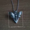 Dead Head Moth Mini Cute Pendant Neckalce per le donne Il suo regalo SanLan