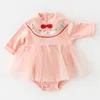 Chinese stijl lente kinderen meisje rompertjes baby baby geboren konijnen borduurwerk kleding 210429