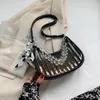 حقائب الكتف جيلي المرأة شفافة الصيف السفر الإناث حقيبة crossbody حقيبة يد بولي كلوريد الفينيل والمحافظ