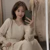 Damska sukienka z długim rękawem Vintage eleganckie kobiety sweter Sukienki plisowane V-Neck Solidnej tuniki Wiosna Koreański Znosić Sweet 210518