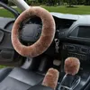 Nouvelle couverture de volant de voiture en peluche de laine douce hiver fournitures chaudes confortable protecteur de roue de voiture accessoire intérieur de voiture J220808