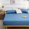 Drap de lit de style simple Protège-matelas domestique Housse anti-poussière de haute qualité Couvre-lit antidérapant (sans taie d'oreiller) Literie F0089 210420