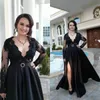 Black Prom Dresses Satin Long Sleeves Lace Applique Slit Scalloped V Neck Plus Size Beaded Ribbon Evening Gown Custom Made Party Formal Ocn Wear Vestidos estidos