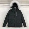 2021 Winter Mens Down Jacket Fashion Pocket Pocket Coats gruesos con capucha tibia Capacina suelta1824807