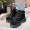 Botas de lana gruesa para mujeres plataforma de nieve zapatos de marca plana