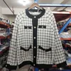 [EWQ] Jesień Sweter Płaszcz Retro Koszula Sprawdź Z Długim Rękawem Single Breasted Plaid Luźne Dzianiny Swalitigan Ladies QB321 210918