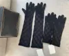 Vintage Alphabets spetshandskar tidvattenbokstäver broderade tyllmanten för kvinnor svart bröllopsfest kaffemärke handskar ärmar3999682