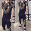 Luxus Retro Sweatsuit Casual T-shirt Hosen Sets Zwei-stück Set Trainingsanzug Männer Straße Tragen Soziale Nachtclub Männliche Kleidung 210527