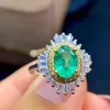 Luxury Emerald Ring Gemstone Wedding Engagement Ringar för Kvinnor Fina Smycken Present Whole