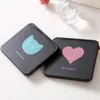 Folding Compact Mirror Portable Mini Pocket Square Makeup Speglar för Kvinnor Flickor Skönhet Daglig användning Tillbehör