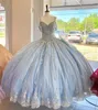 Vestido de fiesta de vestidos azules de color azul claro apliques con cuentas con cuello en V con correas Tulle quinceanera