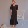 夏の正方形の襟半袖人魚のドレスの女性エレガントなロングローブフックフラワー中空デザインホワイトドレス210510