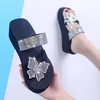 Pantoufles femmes chaussures été sandales plage papillon plat extérieur diapositives Zapatos De Mujer brillant cristal dames