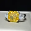 Oevas 100% 925 Sterling Silver Rings N10 * 10mm High Carbon Diamond Skapat Moissanite Bröllop Förlovning Party Fine Smycken Gift