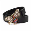 High quality women039s wear sleek bee belt size 25 luxury fashion men039s2 wears designer metal buckle2269588