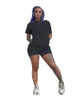 夏の衣装女性ジョガースーツプラスサイズ2xlトラックスーツ半袖Tシャツ+ショーツパンツ2個セットブラックスポーツウェアカジュアルプリントスイートスーツ5471
