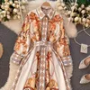 Kadın Mahkemesi Rüzgar Baskı Maxi Elbise Sonbahar Retro Turn-down Yaka Düğmesi A-Line Elbiseler Kore Moda Bohemian Uzun Robe 210419