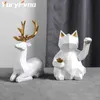 YuryFvna Statue Animale Géométrique Chat Chanceux Figurine de Collection Feng Shui Carrière Réussie Chance et Fortune Charme Bonne Santé 211105