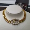 Damen Pearl Brief Dicke Ketten Halskette mit Kiste Exquisite Charm Jewelry Fashion Festival Geschenkkette Europa Amerika Stil Halsketten
