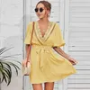 Koronkowe szwy Głębokie V Neck Sukienka Plaża Lato Vintage Solidna Kolor Mini Dress Dla kobiet A-Line Beachwear Vestidos 210508