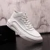 Scarpe da sposa con abito casual alto Autunno Joker Sneakers da esterno semplici Stilista Appartamenti popolari Mocassini vulcanizzati da uomo