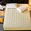 Anti-Mite Quilted Matras Cover Solid Color King Queen Size Quilted Bed Hoesje Dikke Soft Bed Protector Pad Cover 210626