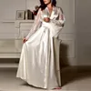 Mulheres Sleepwear Moda Sexy Pijama Dress Lingerie com Robe Manga Longa Lace Camiseta Nightgown Belt Mulheres Dama de honra Bathrobe S05