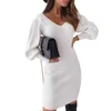 Kobiety Sukienka Duży Otwarte V-Neck Low-Cut Chest Backless Pełna długość Rękaw Lampion Koronki Włowy Solid Color Slim Montaż Odzież 210522