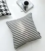Federa per cuscino in bianco e nero con rondine per cuscini, fodere per cuscini di ultimo design, 4 dimensioni