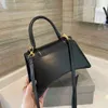 Handbag Ladies One Shoulder Fashion Messenger Bag Classic Quality Leather Woman Wallet Black White