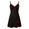 Chemise de nuit pour femmes Lingerie rouge Chemise de nuit sexy Chemise de nuit en satin Chemises de nuit Robe de nuit Vêtements de nuit Voir à travers les vêtements de nuit Plus Taille 210831