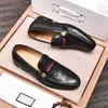 Designer Pantoletten Herren Kleid Schuhe Metallkette Princetown Lackleder Freizeitschuh Business Loafers Muster Mode Sneakers mit Schnalle Größe